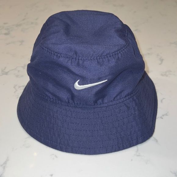 Nike UPF 40+ Infant Bucket Hat - Picture 1 of 6